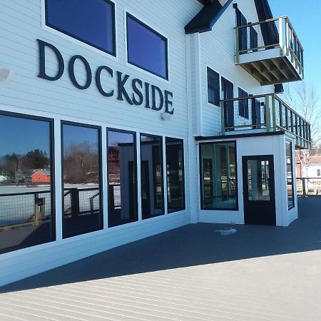 Dockside Inn&Tavern Greenville Exteriör bild